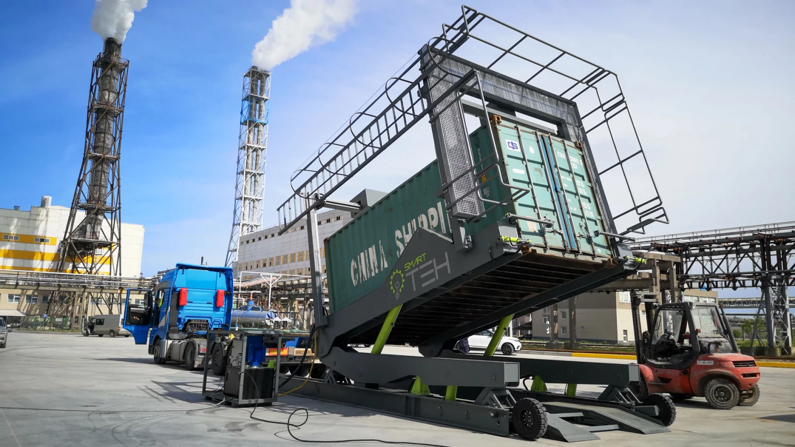 container-lifter-in-lifosa-large